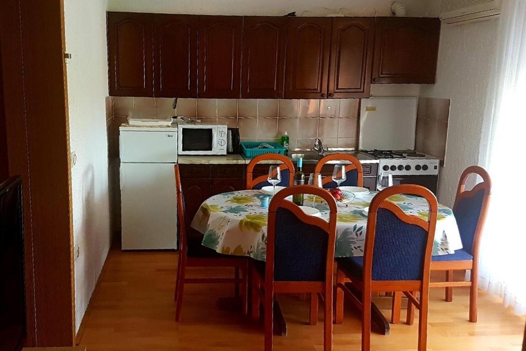 Apartments For Families With Children Lopar, Rab - 10402 Εξωτερικό φωτογραφία
